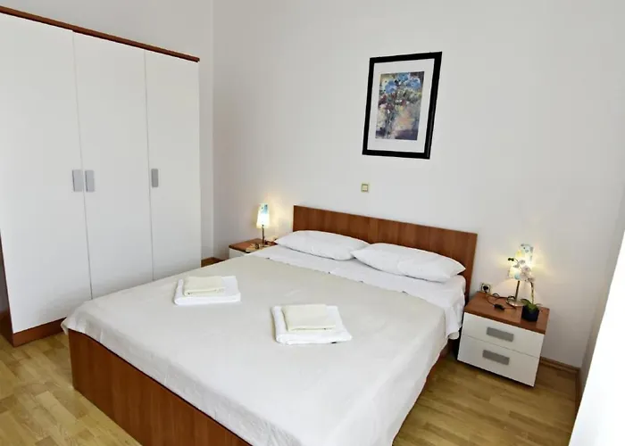 Apartment Noemi2 By Interhome